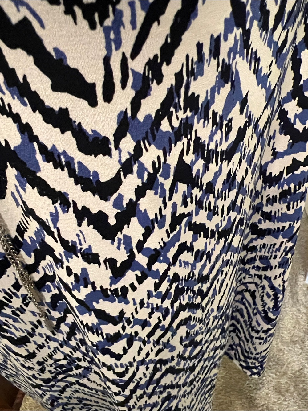 Jones New York Blue & White Abstract Print Sleeveless Top with Zip Detail - Picture 2 of 9